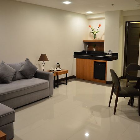 Mango Suites - Santiago City of Santiago Exterior foto